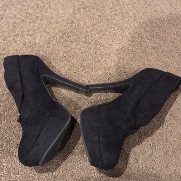 High heel platforms closed toe - Picture 3 of 5